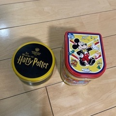 ディズニー& ユニバ　お菓子缶