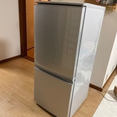 SHARP 冷蔵庫　137L 2017年製　取りに来てくださる方のみ