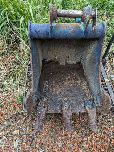 クボタ ユンボ バックホー 標準パケット ピン径30Φ ジャンク品 バケツ