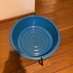 プラスチックのたらい桶