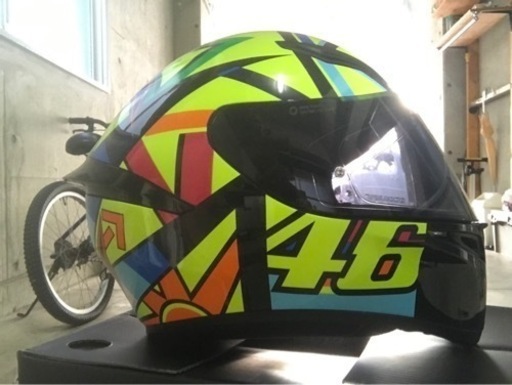 ヘルメット　ロッシレプリカ　K1