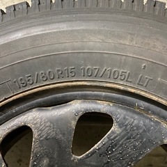 ４本セットTOYO GARIT スタッドレス冬タイヤ 鉄ホイール 15インチ ハイエース 195/80 R15 107/105LT