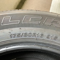 ジムニー16インチタイヤ　４本(２本売可)