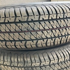 ジムニー16インチタイヤ　４本(２本売可)