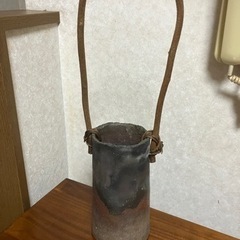 〇〇焼きの花瓶　300円