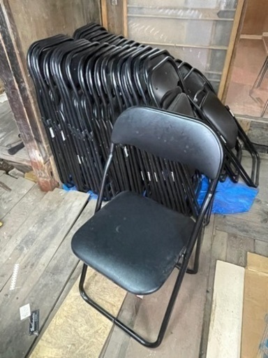 ニトリ パイプ椅子 大量