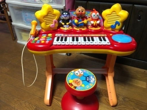 アンパンまんピアノ、(完動品、美品)