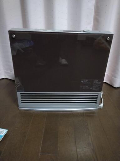 ガスファンヒーター