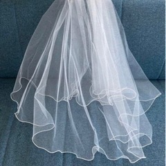 ワタベウェディング　ウェディングドレス　AVICA LUANA-1 5号