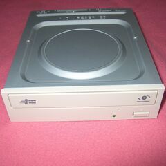 IDE接続　デスクトップPC用　DVDマルチドライブ　(ジャンク扱い）