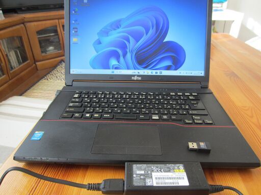 富士通15.6型ノートPC　LIFEBOOK AH574/Hを売ります。