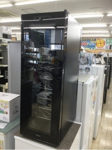 【✨ペルチェ方式温度コントロール機能❗️30本収納❗️11〜18℃❗️ガラス扉の❗️✨】定価¥32,980円 ピーナッツクラブ　D-STYLISTワインセラー 2016年製