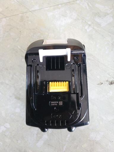 工具】美品 Makita マキタ 充電式草刈機 MUR189D リサイクルショップ