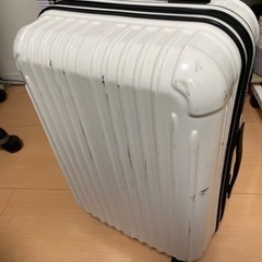 スーツケース白