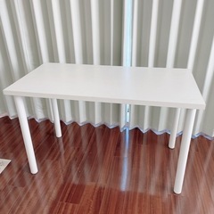 ①ニトリ　白木目　多様テーブル　デスク　118×59