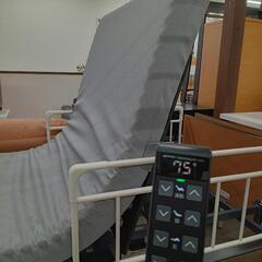 ★【パラマウントベッド】インタイム1000シリーズ　電動ベッド　低床タイプ　セミシングル　総額30万円位で購入　3モーター💳自社配送時🌟代引き可💳※現金、クレジット、スマホ決済対応※