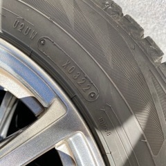 スタッドレスタイヤ　バリ山　165/70/14 