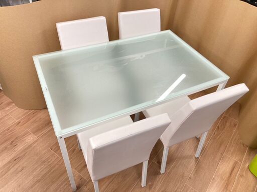 ダイニングテーブルセット　ガラステーブル1個　チェア4脚　8mm厚強化ガラス　椅子　ホワイト　エア・リゾームインテリア
