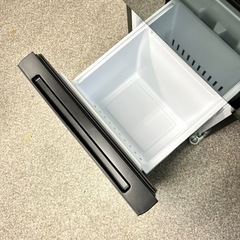 ☑︎ご成約済み? Hisense 魅力のブラックミラー? 一人暮らし冷蔵庫 
