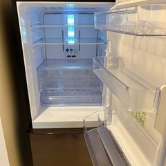 【冷蔵庫&食器棚の2点セット売り】シャープ280L冷蔵庫2020...