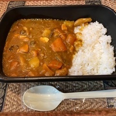 【無料カレー弁当テイクアウト】お母さんも一緒においでよ無料子供食堂