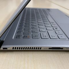 NEC LaVie 薄型13インチ最軽量800g