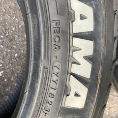 YOKOHAMA 215/60R17