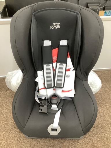 未使用品　ブリタックス・レーマー デュオプラス DUO PLUS　ISOFIX チャイルドシート　9ヶ月〜4歳