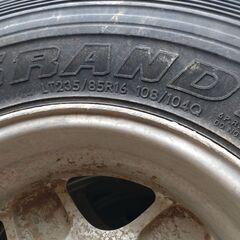 グラントレックMT2 235/85R16　ジムニーなどに