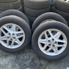 TOYOTAプリウスに装着してました！PCD100195/65R15