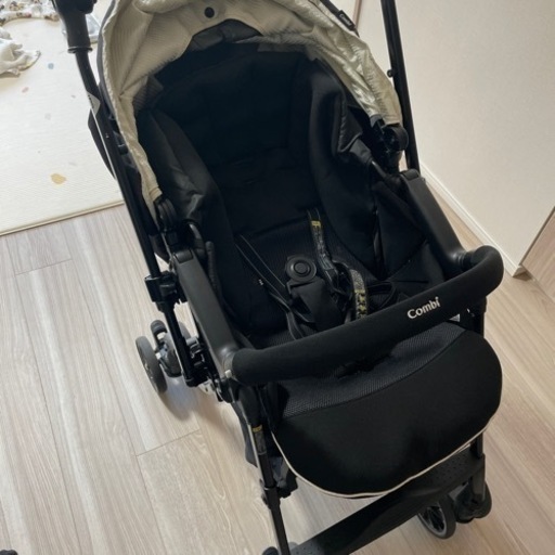 コンビcombiＡ型ベビーカー　両対面　メチャカル　エッグショック
