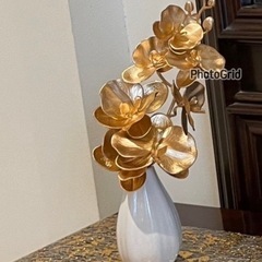 結婚式ウェルカムスペース　造花　金　花瓶付き