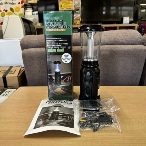 【新品未使用‼️】多機能♪ LED発電マルチランタン 手巻き充電 太陽光充電 ACアダプター付き♪ 内蔵スピーカー AM/FMラジオ
