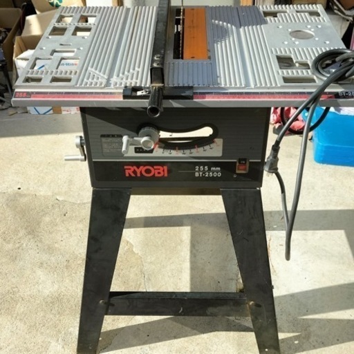 簡易動作確認OK【リョービ/RYOBI】テーブルソー BT-2500 鋸サイズ 255mm 電源 100V 木工 DIY