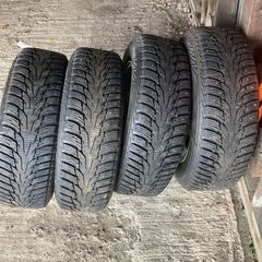 バリ山 マカロニピンスパイクタイヤ 195/65/15（交渉応談）