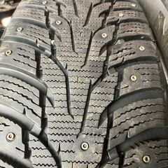 バリ山 マカロニピンスパイクタイヤ 195/65/15（交渉応談）