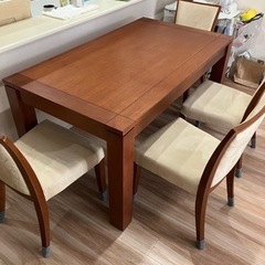 取引完了】美品☆大きいダイニングテーブル☆椅子付き