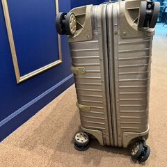 リモワ スーツケース シルバー 約80L 中古品