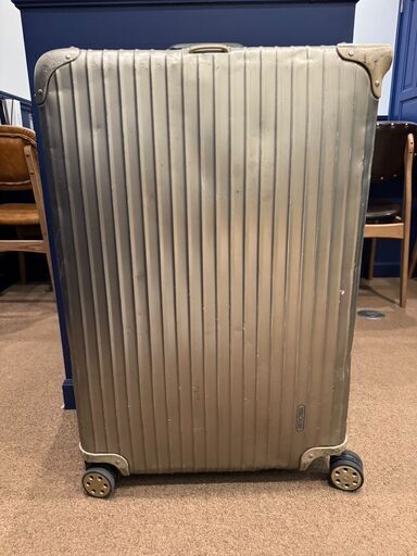 リモワ　スーツケース　シルバー　約80L　中古品
