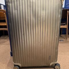リモワ　スーツケース　シルバー　約80L　中古品