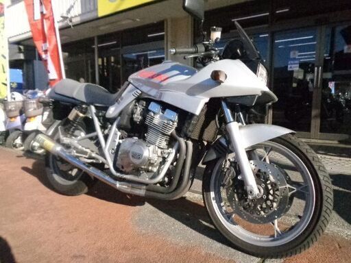 NO.4829　ＧＳＸ４００Ｓカタナ　水冷４サイクル１６バルブ４気筒４００ｃｃ　ＥＴＣ付き　ＲＰＭ集合マフラー　シルバー　 ☆彡