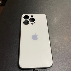 iPhone13Proカバー　Appleマーク光る