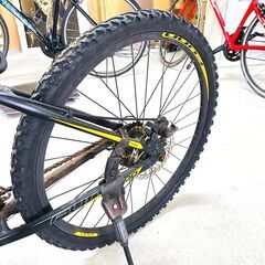 6/11【冬季間割引可】FUNN 自転車 GT600 前輪27インチ 後輪26インチ