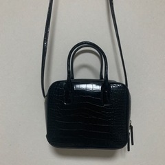 GUの黒のショルダーバッグ👜✨️(売り切れ)