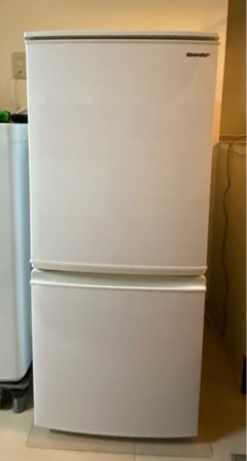 【お譲り先決定】シャープ　冷蔵庫　ノンフロン　冷凍冷蔵庫　137L