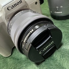 Canon EOS Kiss  M