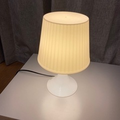 IKEA テーブルランプ 間接照明 / 白