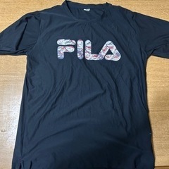 FILA 黒ロゴTシャツ　L フィラ