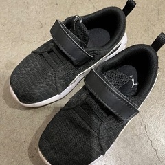 15センチ　PUMA スニーカー