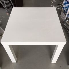 IKEA ホワイトテーブル 　シンプルデザインです。　A-389